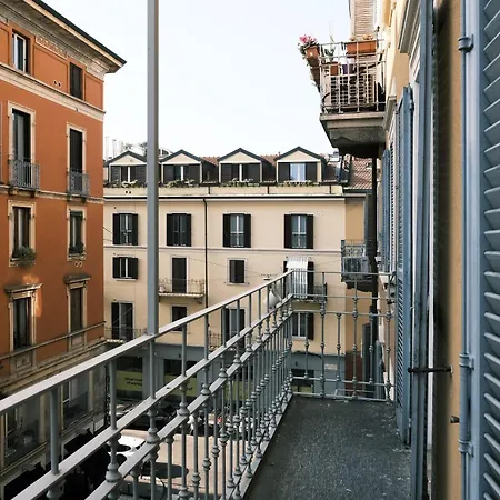 Comecasa Stylish Studio -15 Min Walk To Duomo-2